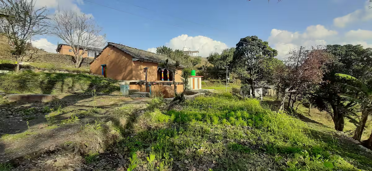 200 year old heritage room Himalayan Tribe